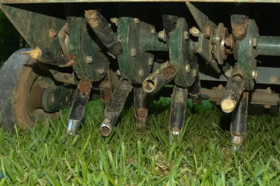 How Lawn Aeration Supports Fertilizer Effectiveness Oklahoma City, OK