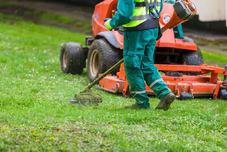 How Lawn Mowing Services Help Maintain Your Lawn's Shape in Oklahoma City OK